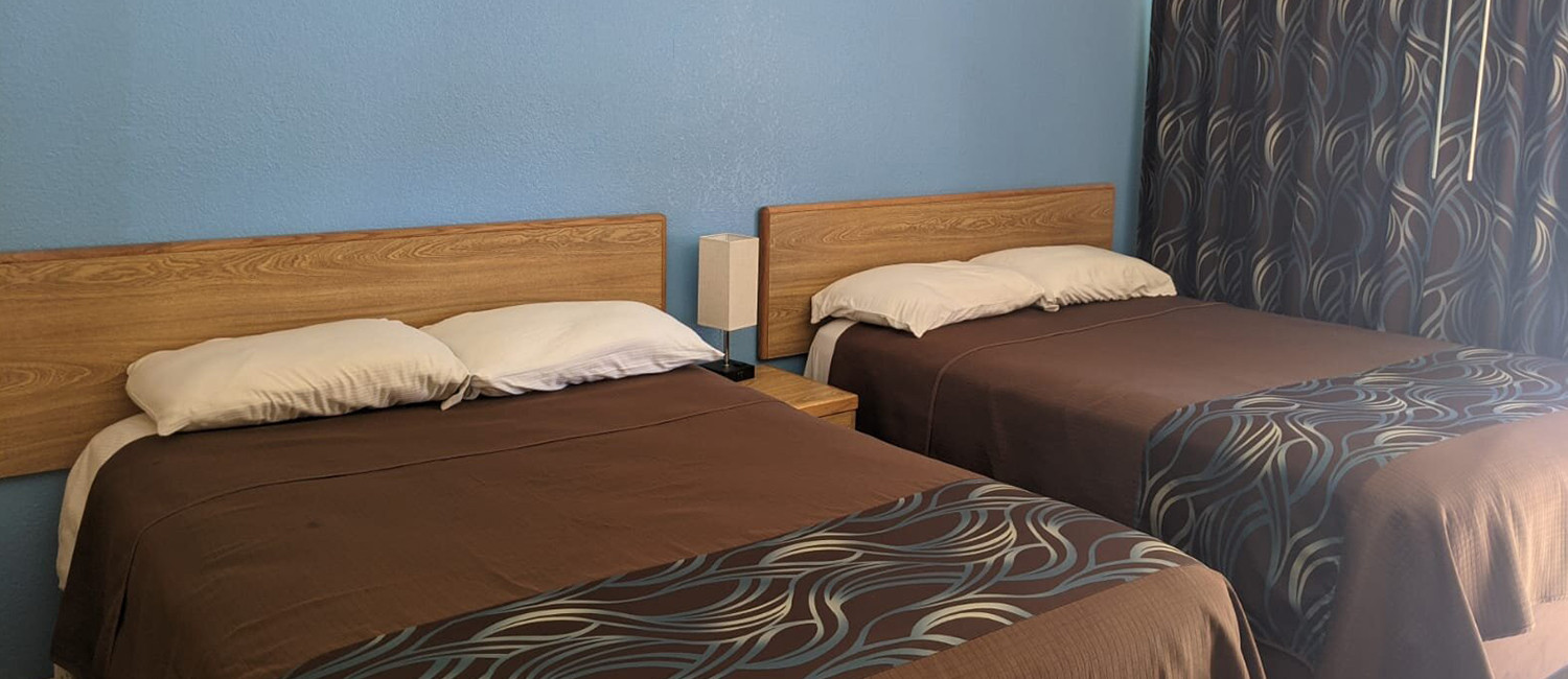 CLEAN, COMFORTABLE, AND SPACIOUS GUEST ROOMS AT THE ECONOMY INN SYLVA