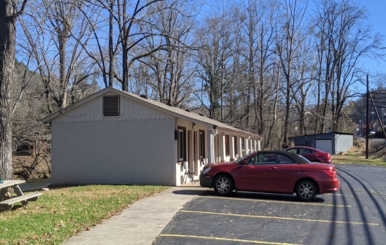 Economy Inn Sylva - Hotel Exterior