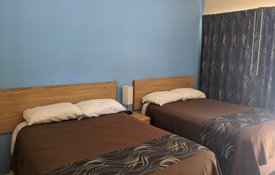 Economy Inn Sylva - Spacious Guest Rooms