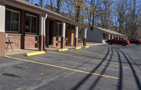 Economy Inn Sylva - Hotel Exterior