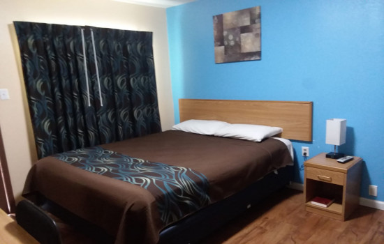 Economy Inn Sylva - Comfortable Rooms